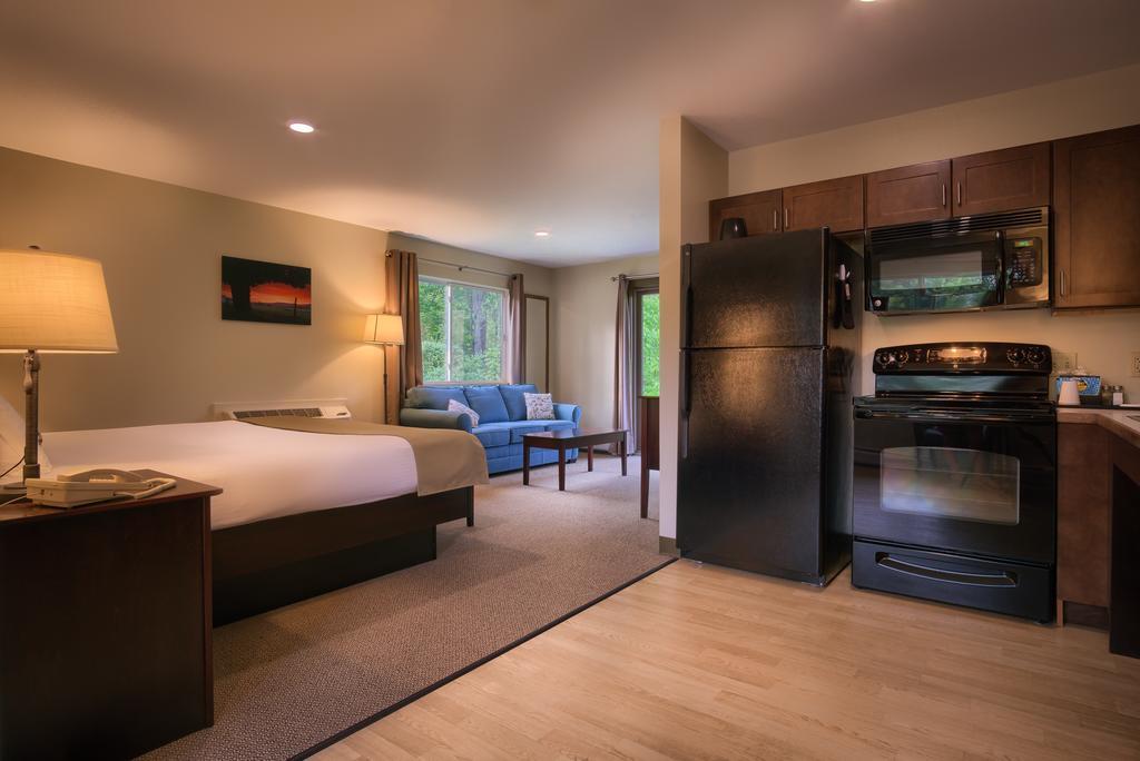 Sun&Ski Inn&Suites Stowe Bagian luar foto