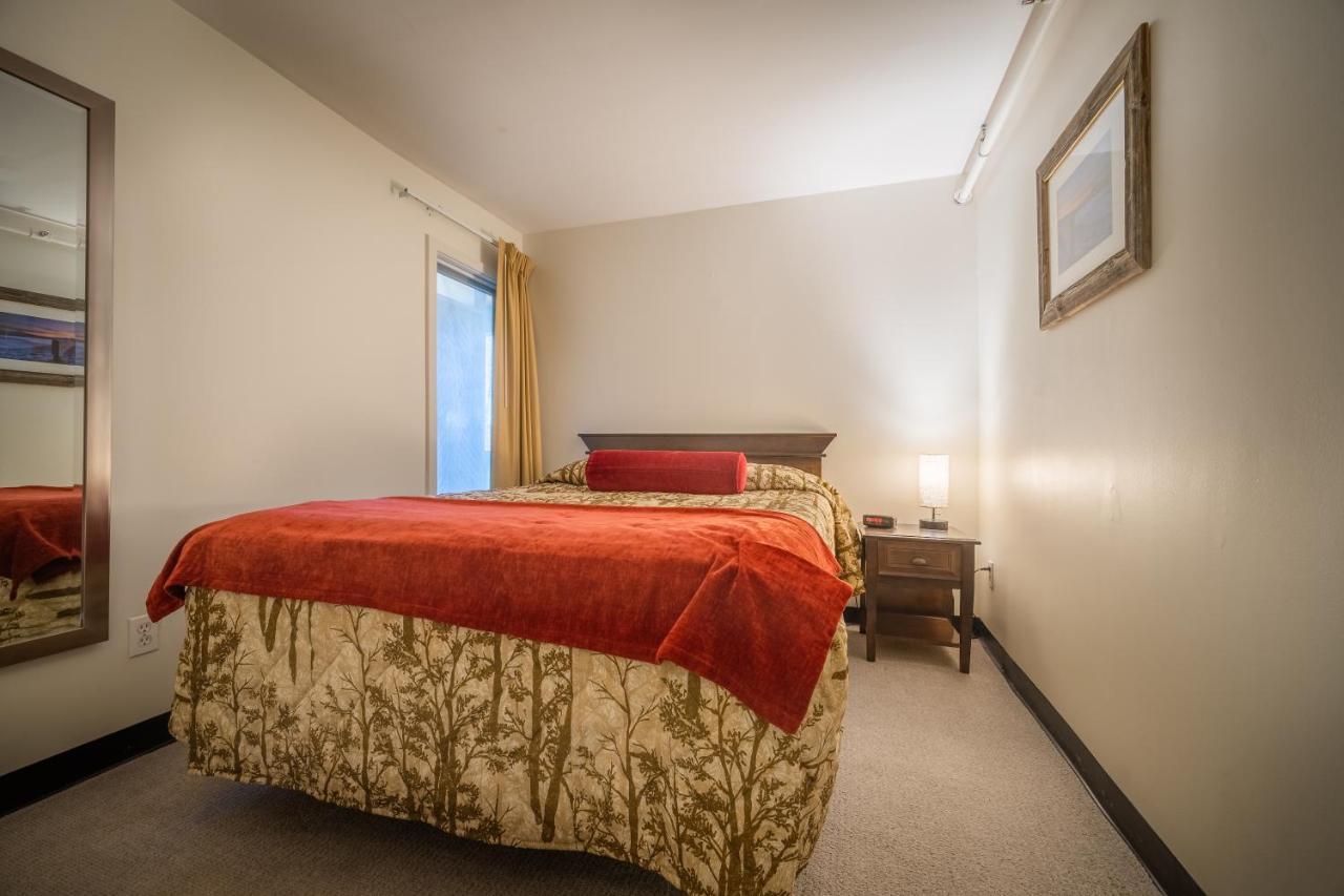 Sun&Ski Inn&Suites Stowe Bagian luar foto