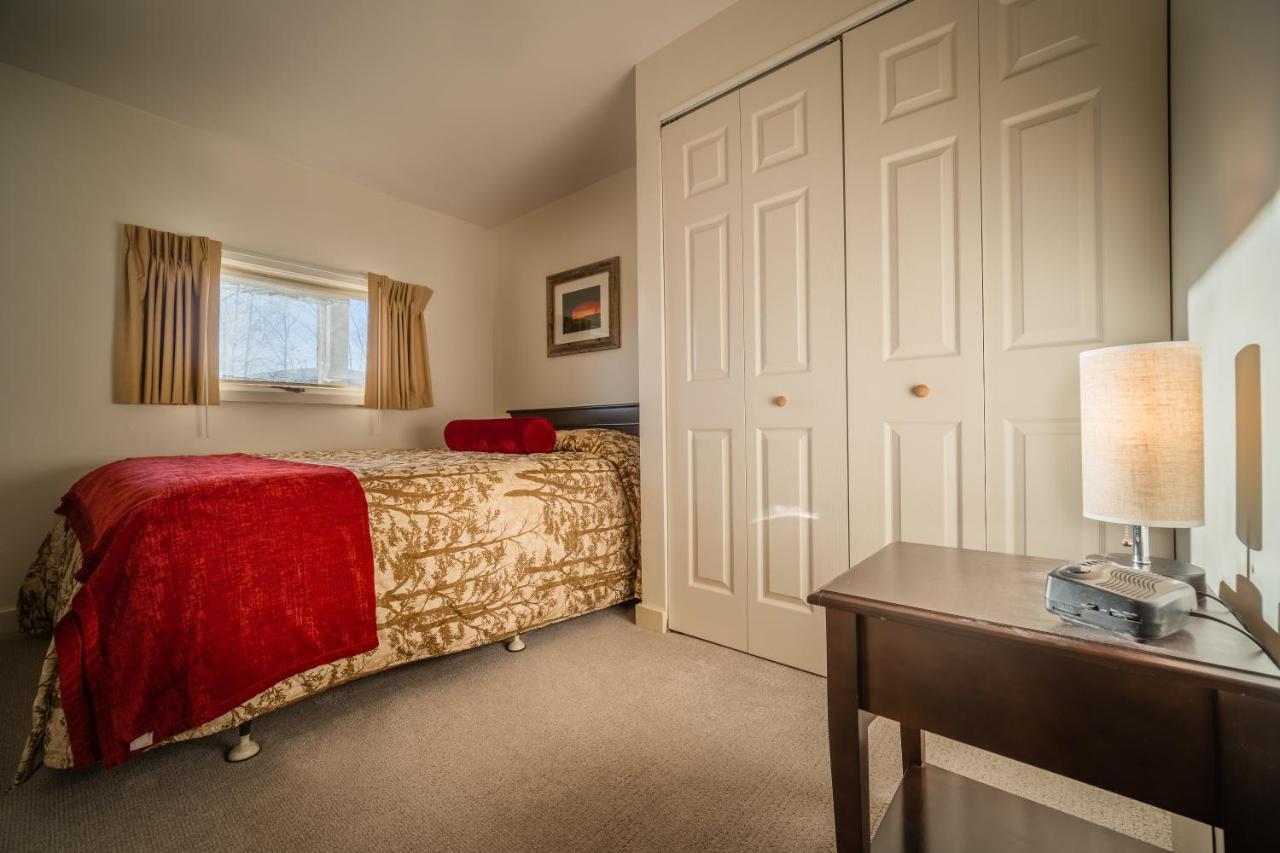 Sun&Ski Inn&Suites Stowe Bagian luar foto
